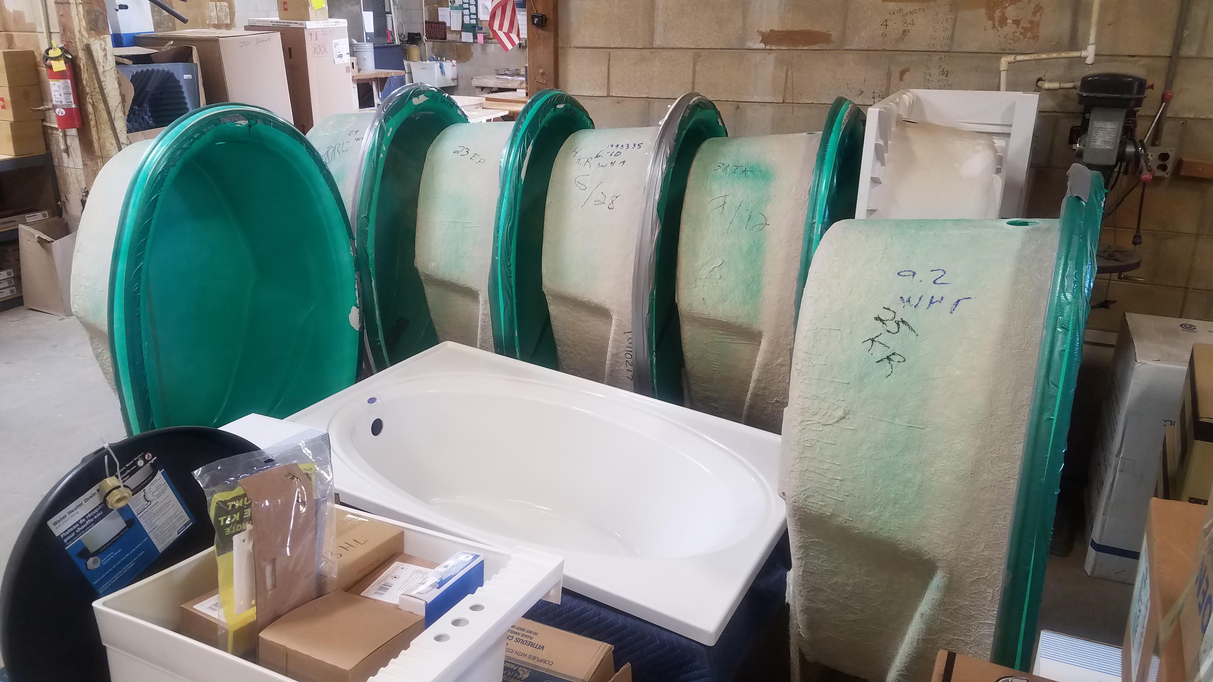 A-1 Southern Plumbing Bathtubs in-stock